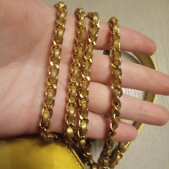 Chanel Gold Patent Leather Interlocking CC Crossbody - Picture 12 of 17